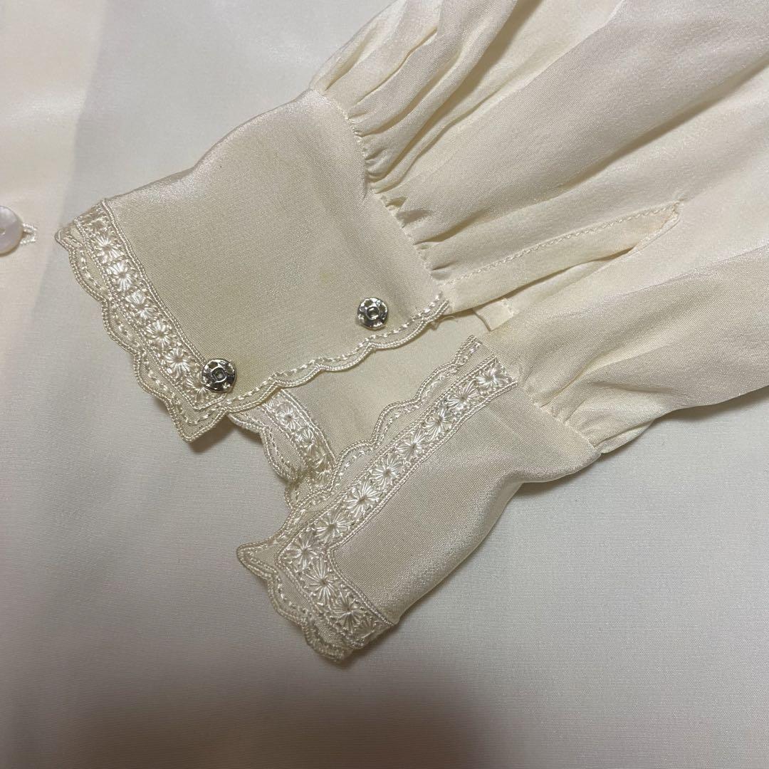 HANAE MORI/シルク刺繍ブラウス/ヴィンテージ/キナリ/絹100%/9号