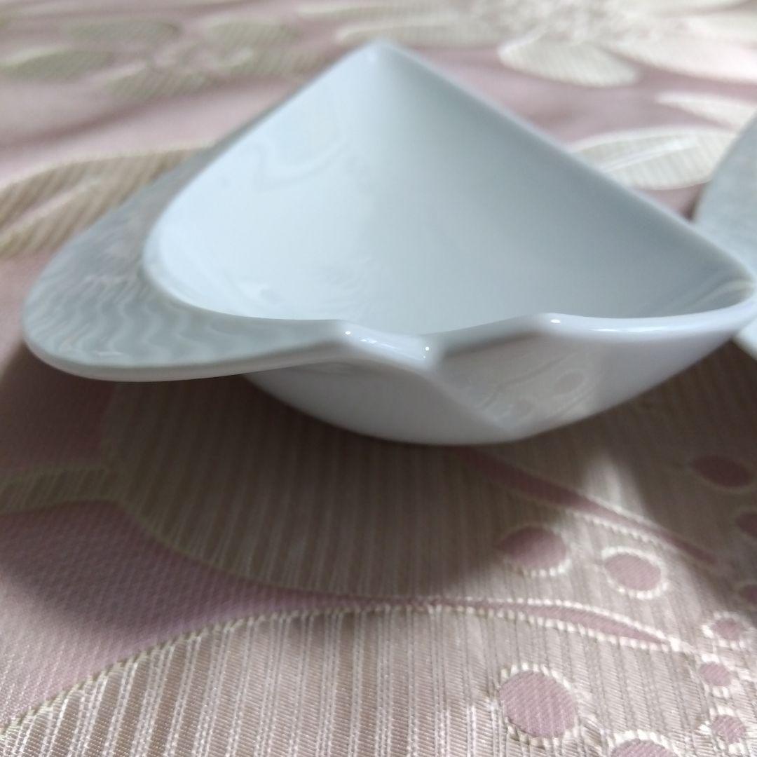 リーフディッシュ/波の戯れエスニックプレートおしゃれマイセン白い食器ペア