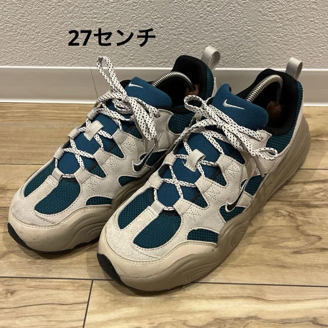 NIKE TECH HERIA 27cm