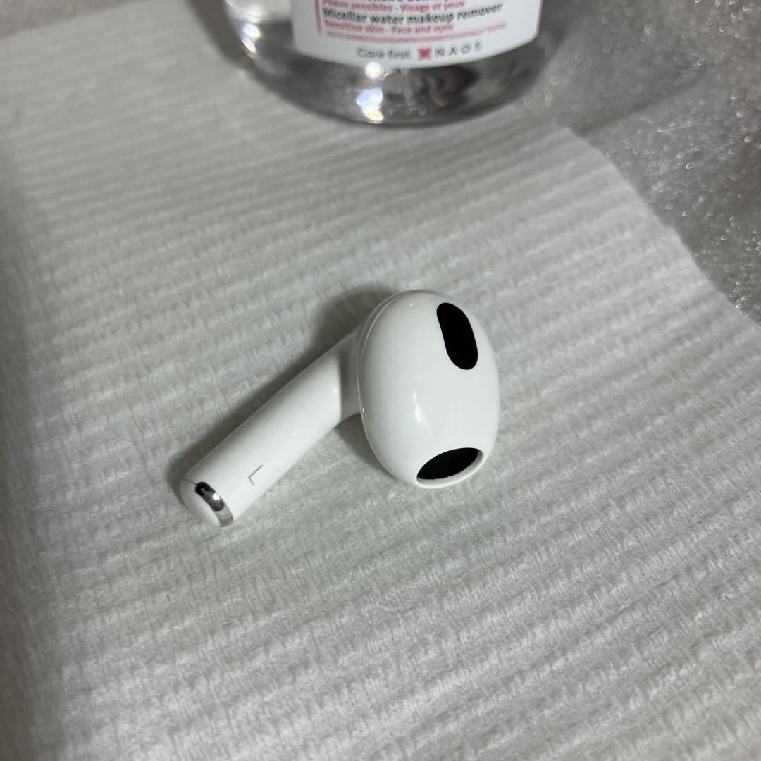 品質が 中古 メルカリ - 2024年7月保証切れ 第3世代 AirPods 使用済み イヤホン