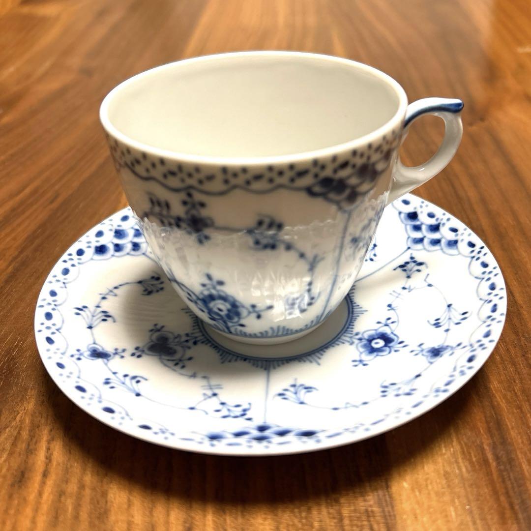 美品 ロイヤルコペンハーゲン ブルーフルーテッド ハーフレース カップ＆ソーサー