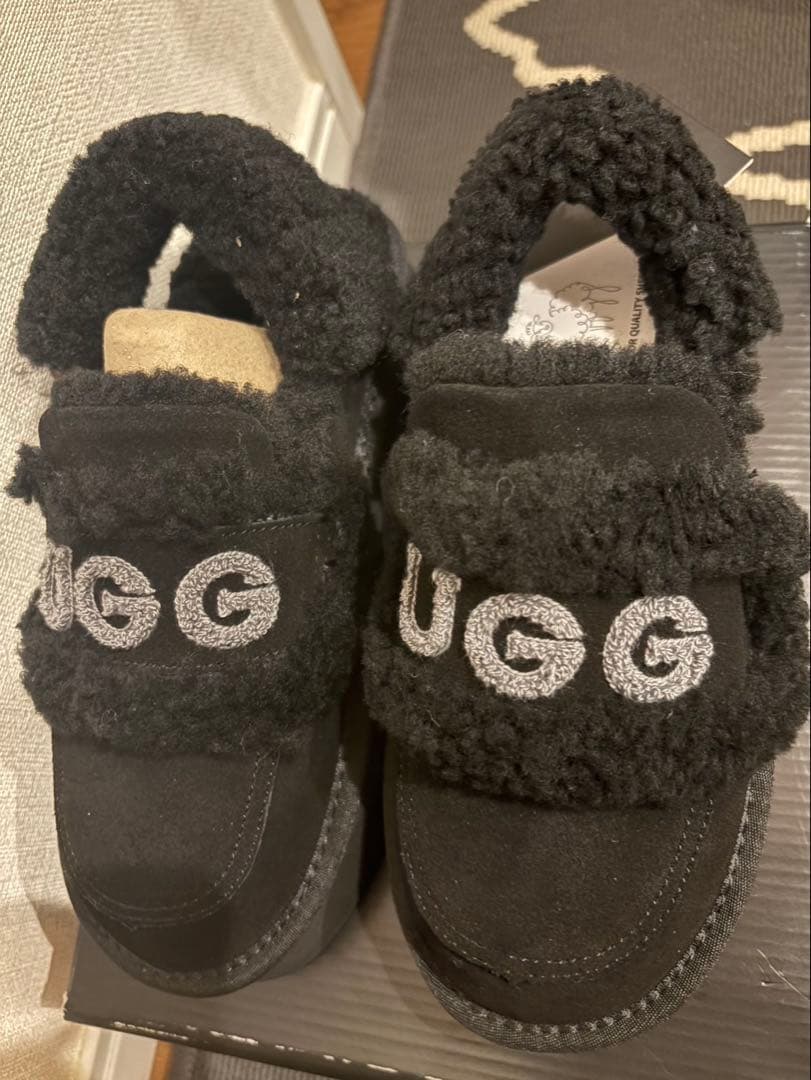 ✨新品未使用✨OZWEAR CONNECTION UGG厚底ムートンブーツ ✨新品未使用✨OZWEAR CONNECTION UGG厚底ムートンブーツ