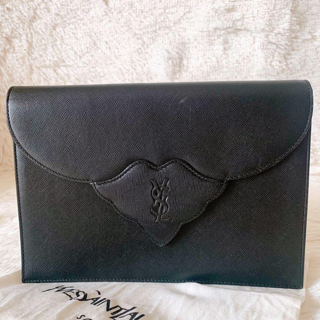 YvesSaintLaurent イヴサンローラン  クラッチバッグ ブラック