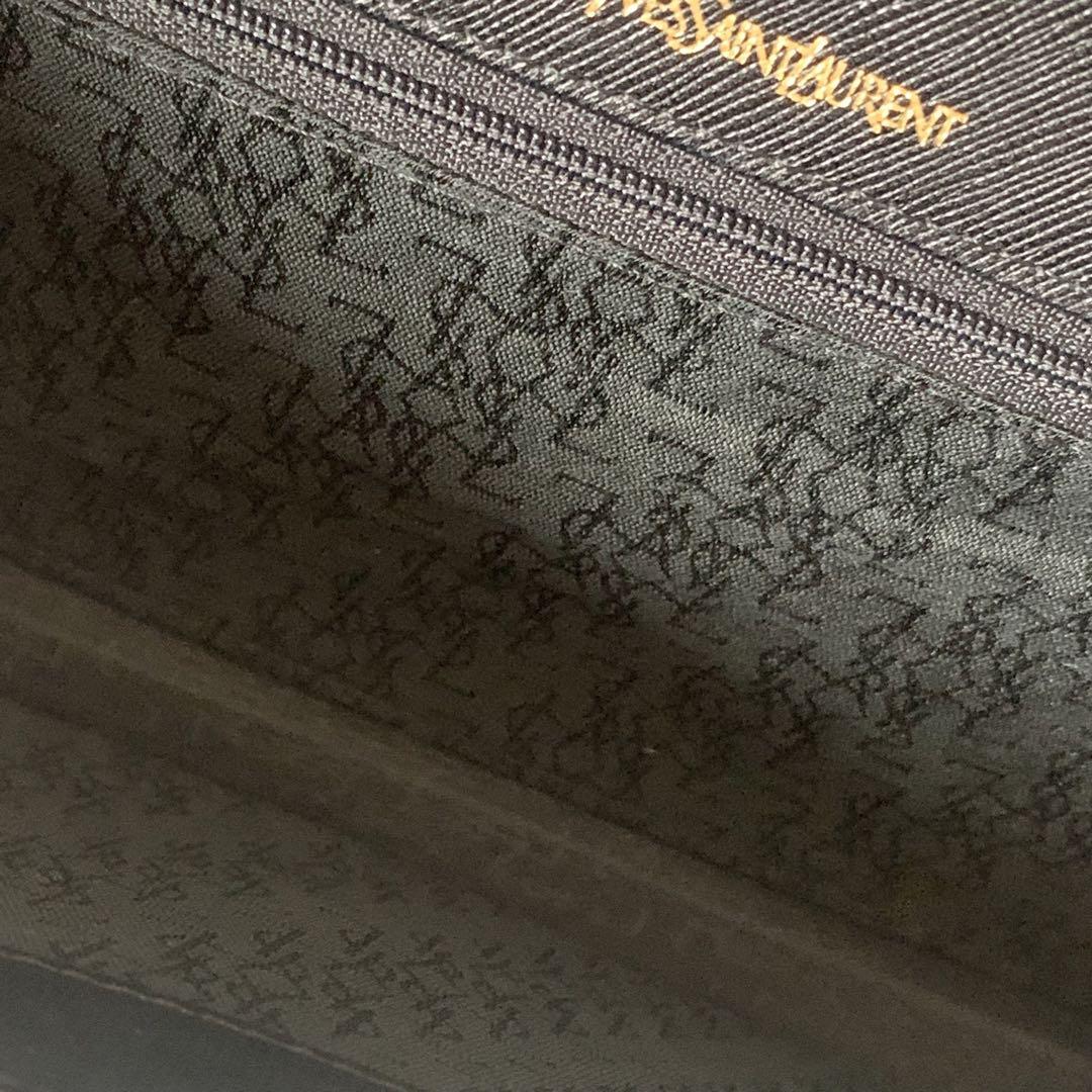 YvesSaintLaurent イヴサンローラン  クラッチバッグ ブラック