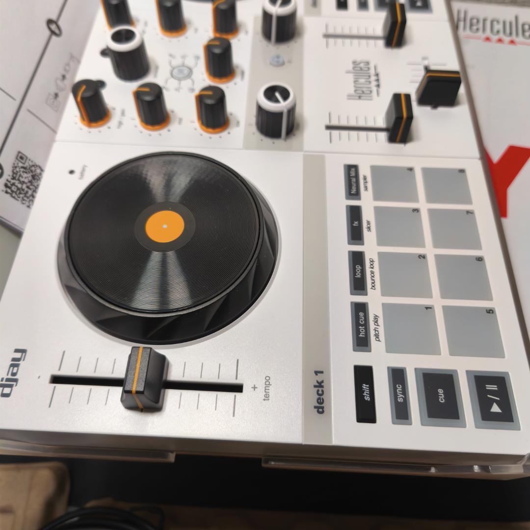 HERCULES DJControl Mix Ultra DJコントローラー