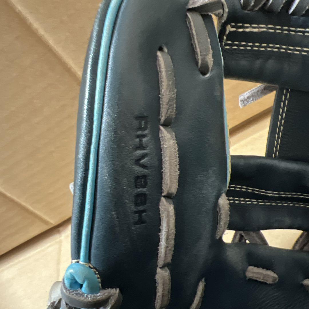 Wilson ワナビーヒーローデュアル　内野手用