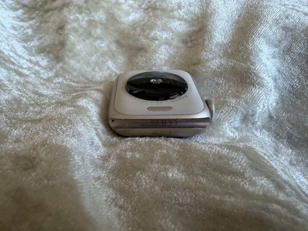 Apple Watch SE2 シルバーアルミニウム40mm Apple Watch SE2 シルバーアルミニウム40mm