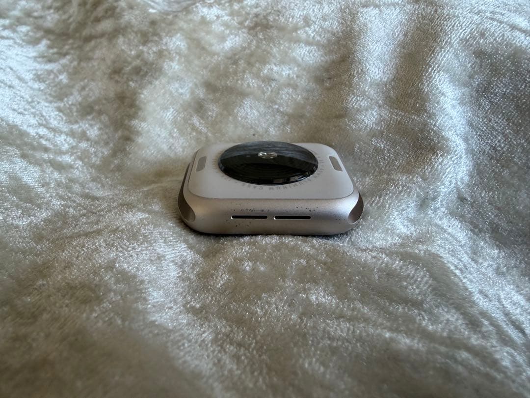 Apple Watch SE2 シルバーアルミニウム40mm Apple Watch SE2 シルバーアルミニウム40mm