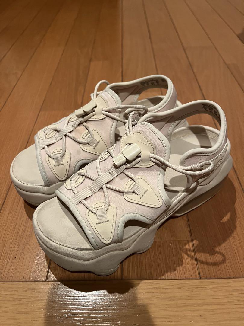 Nike エアマックスココ　サンドベージュ
