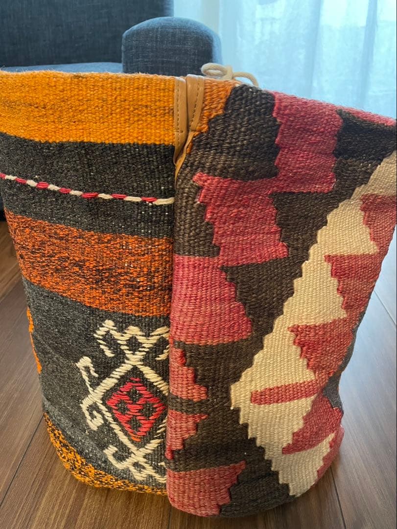 キリムラグ ポット