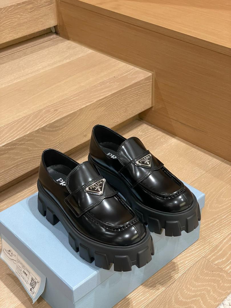 モノリス厚底ローファー