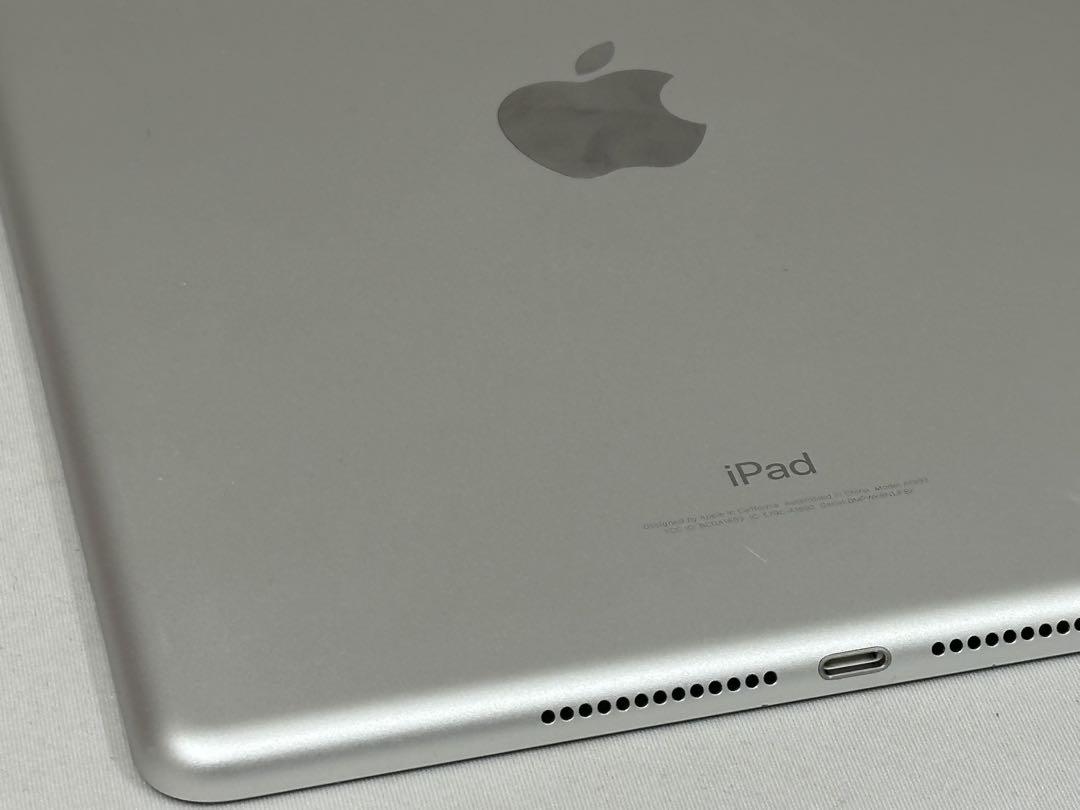 iPad 第6世代 32GB Wi-Fiモデル MR7G2J/A