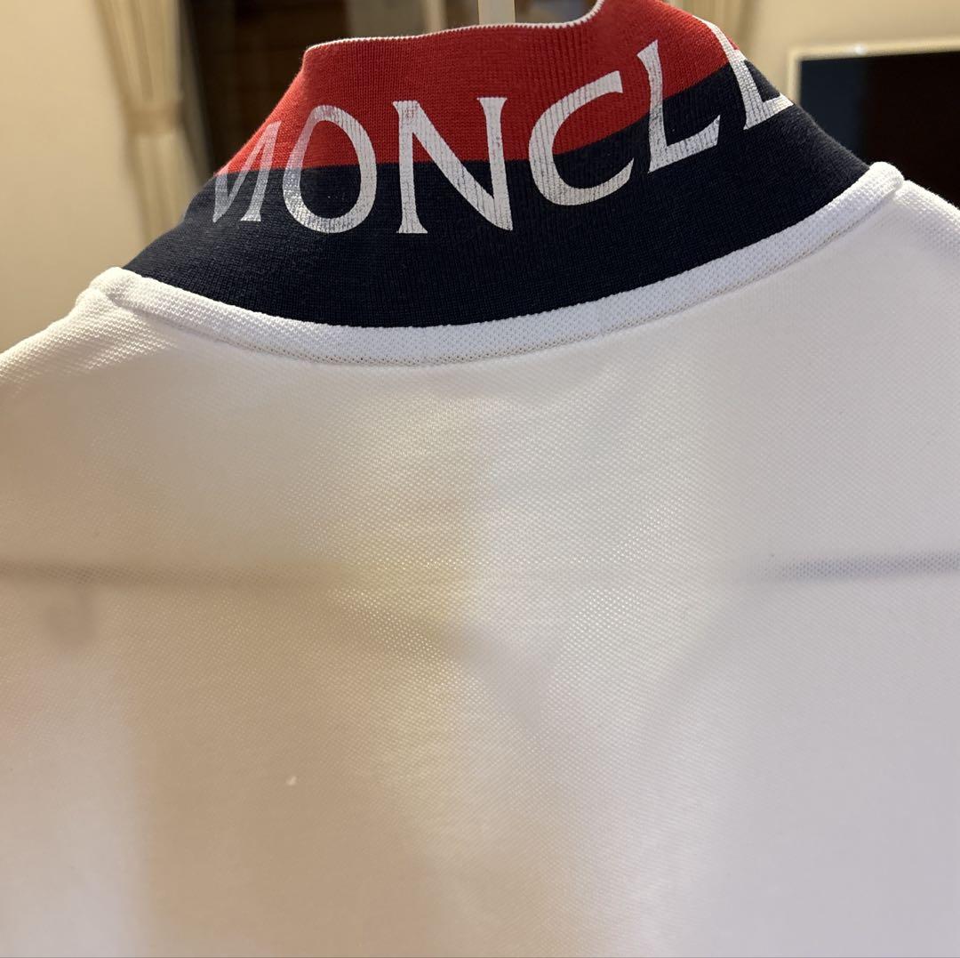 MONCLER ホワイト ポロシャツ 襟ストライプ