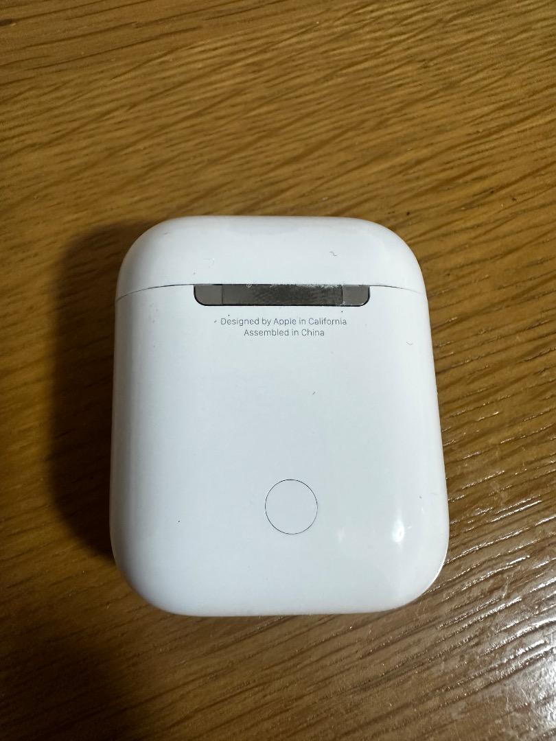 AirPods本体 ホワイト 充電ケース付き