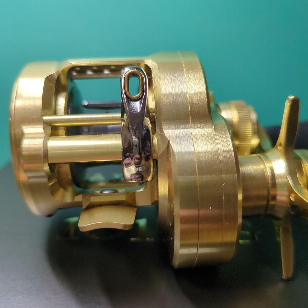 【極美品】SHIMANO 21カルカッタコンクエスト101HG