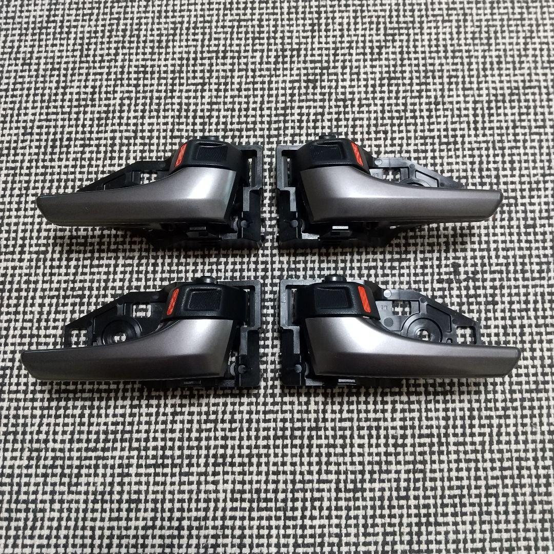 良品 プリウス30 Gs 後期 トヨタ純正 インナードアハンドル 1台分
