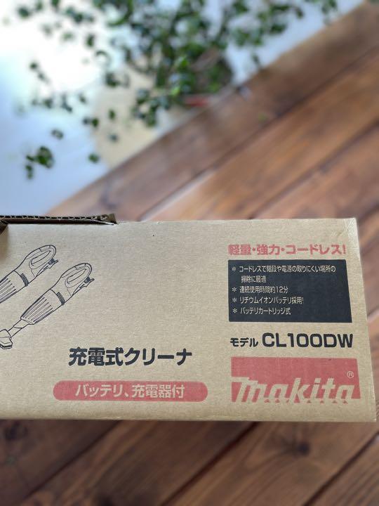 マキタ コードレス掃除機 CL100DW 衆院本会議 新品未使用 マキタ CL100DW コードレス掃除機 (充電式クリーナー) 掃除機
