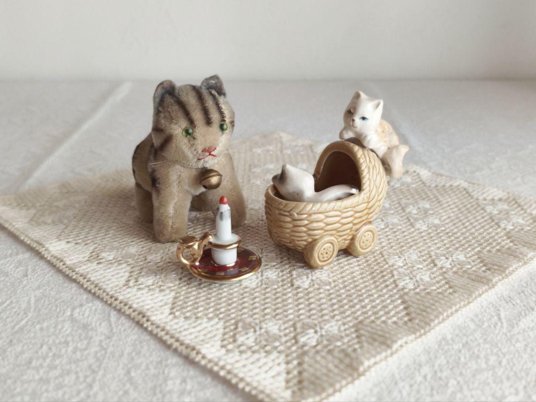 * vintage cat ❀ チリンとなる鈴と一緒 かわいいネコちゃん