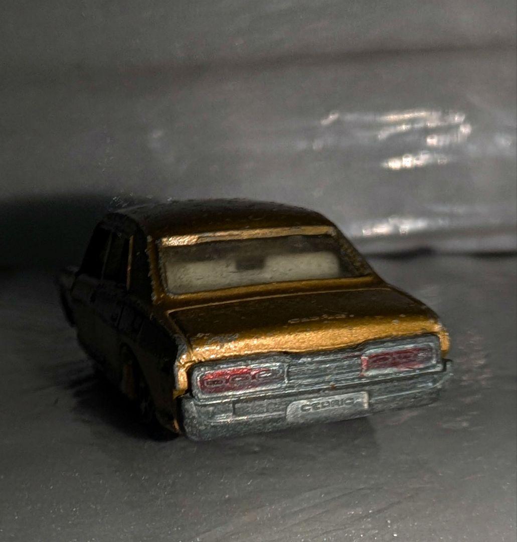 【2025秋冬新作】 ゆう@✨まとめ買い割り！✨様専用】トミカ 日産セドリック No.33 ミニカー