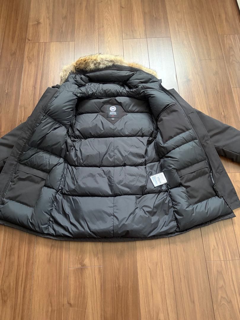 美品 カナダグース ジャスパー 極希少 Lサイズ 黒 ブラック サザビリーグ 美品 カナダグース ジャスパー 極希少 Lサイズ 黒 ブラック サザビリーグ