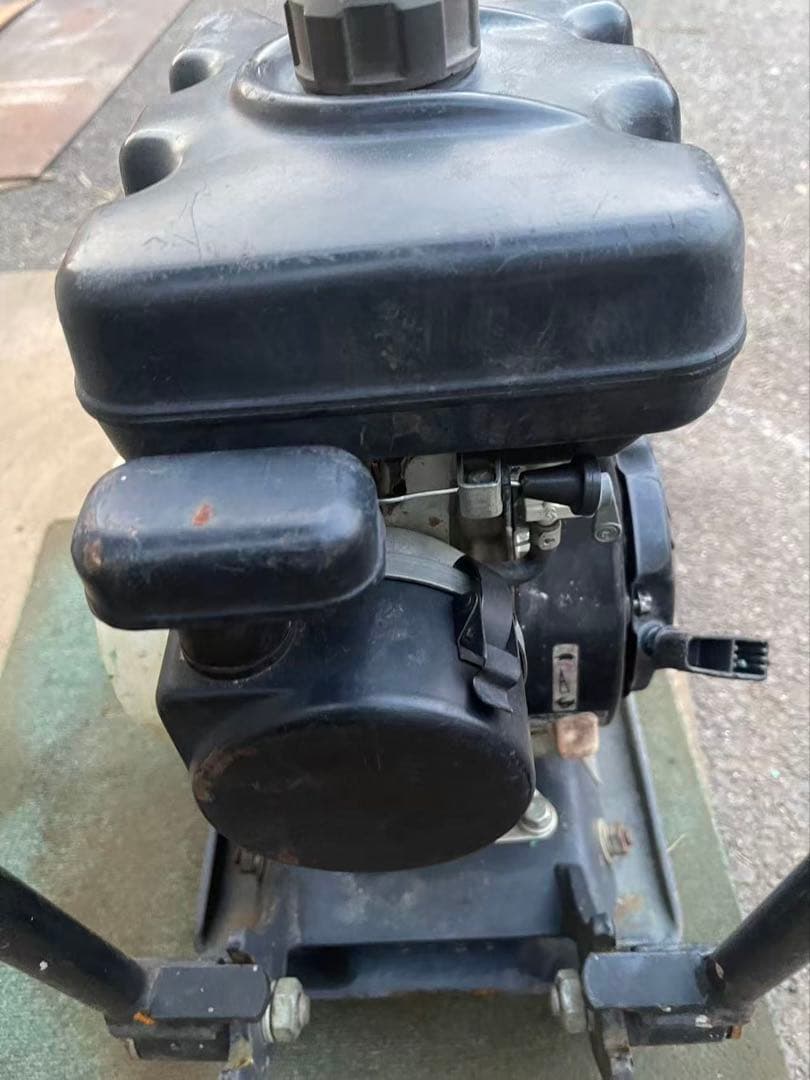 明和　KP30A 転圧機 プレートコンパクター 振動プレート ランマー 建設機械