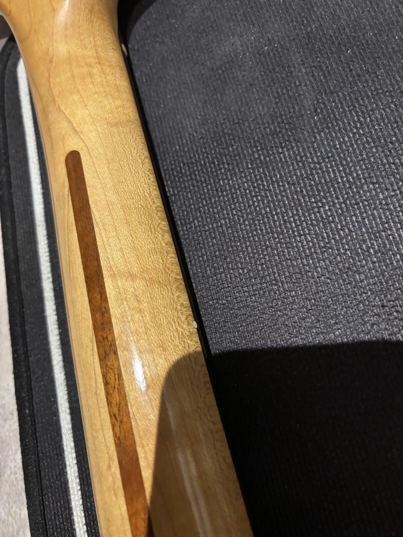 Fender Precision Bass マルチレイヤー　ハードレリック