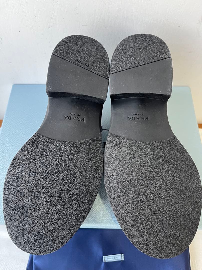 PRADA ブラックレザー ローファー37 PRADA ブラックレザー ローファー37