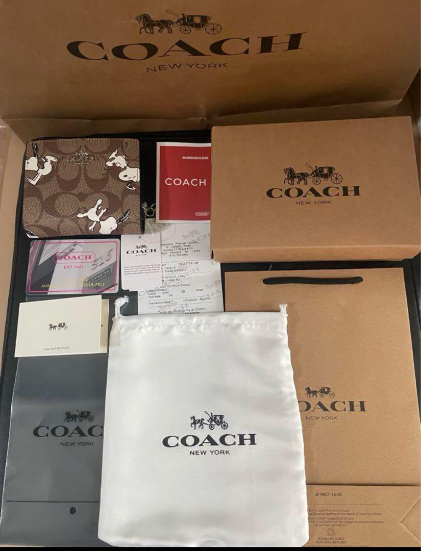 ⭐️新品・未使用【即日発送】スヌーピー2つ折り財布coach