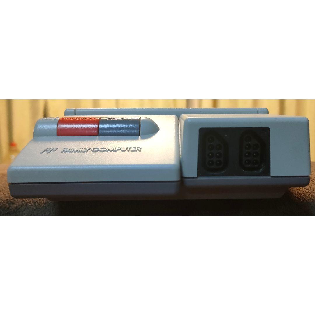 Nintendo ファミリーコンピュータ 本体 コントローラー2個付き