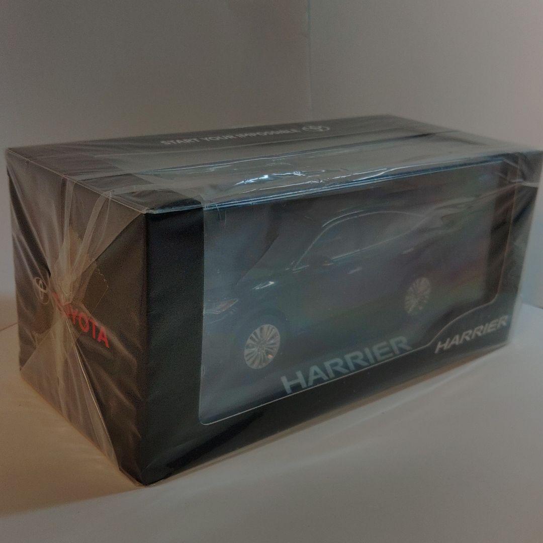 ハリアー ミニカー ・ トヨタ純正(非売品)