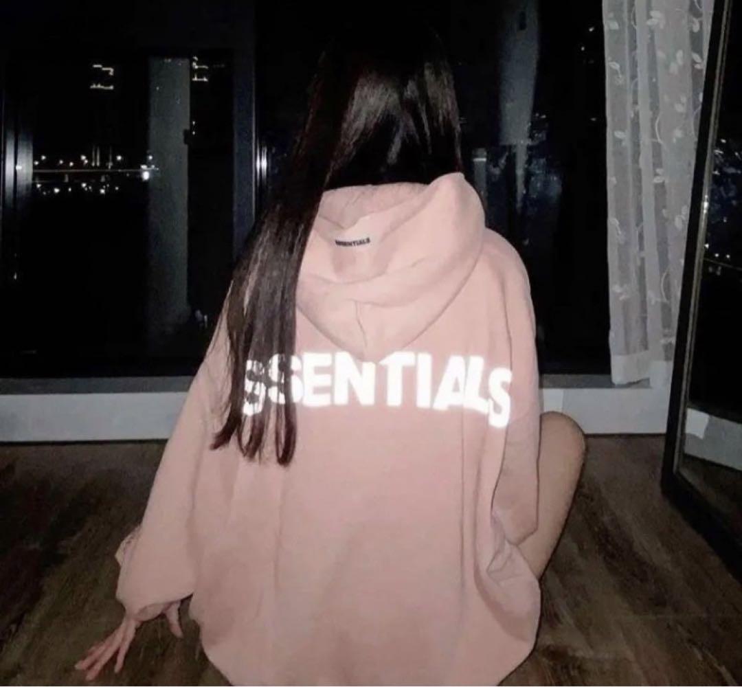 新品　FOG ESSENTIALS エッセンシャルズ パーカー Mサイズ　ピンク