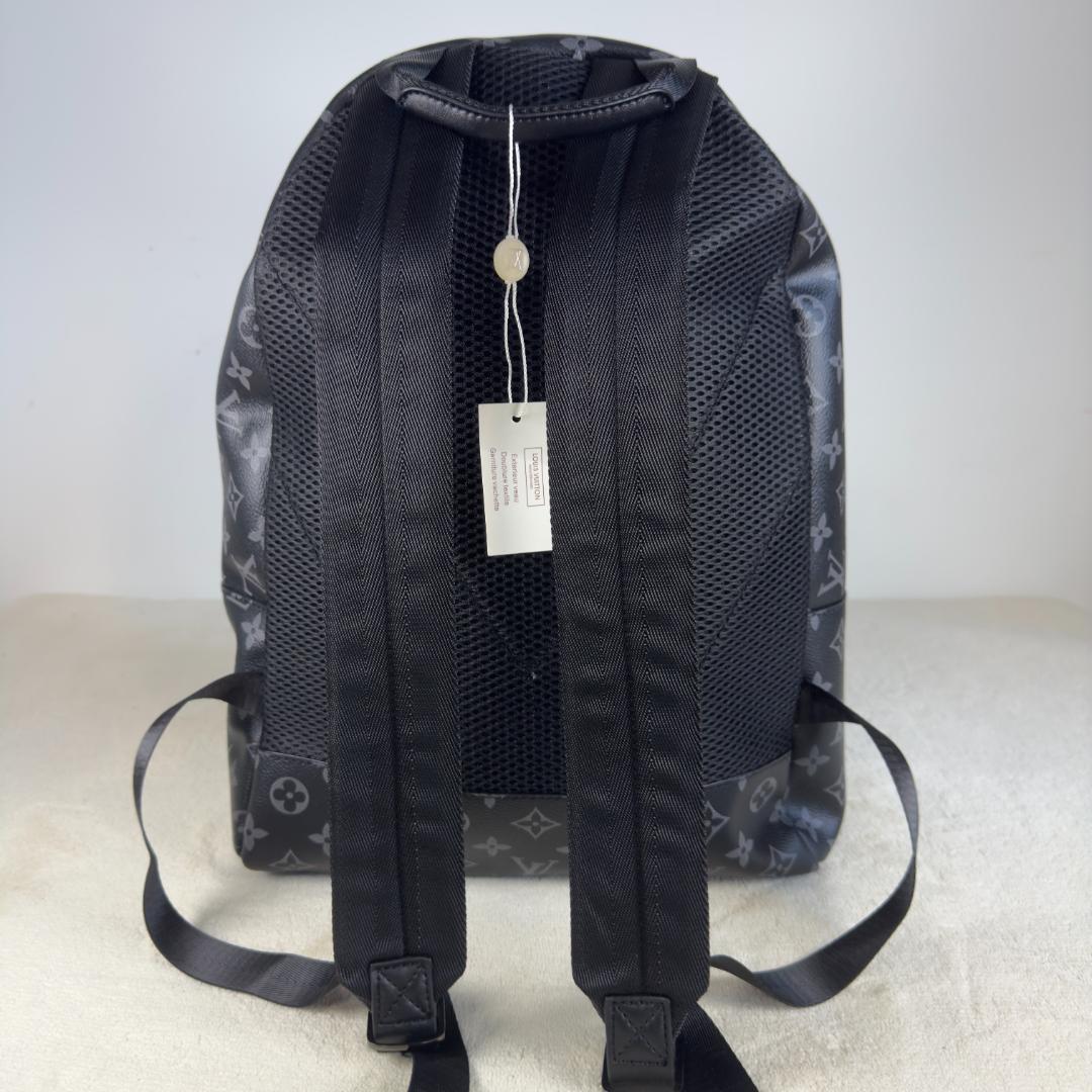 LOUIS VUITTON ブラック リュック