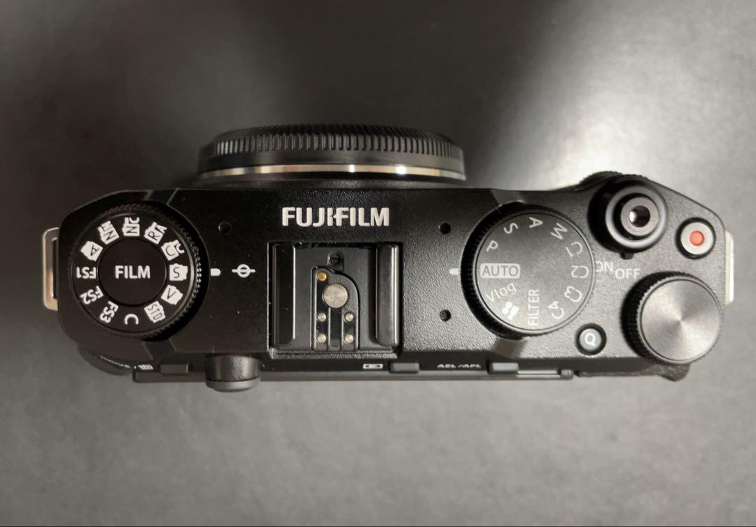 【美品】FUJIFILM X-M5 ボディ　ブラック