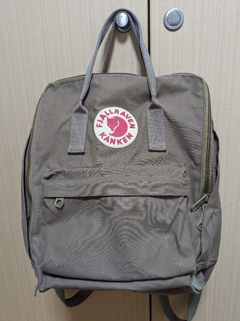 フェールラーベン　カンケン　 リュック　バックパック　１６Ｌ　カーキー 4,500円