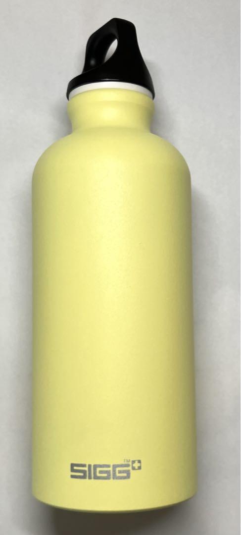 SIGG シグ ボトル 0.4L 水筒 タンブラー トラベラー 軽量 スイス