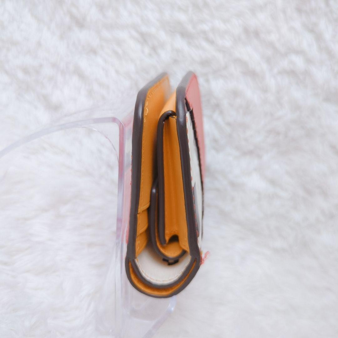 完売品　TORY BURCH　折り財布　コンパクトウォレト　　レザー　ラビット