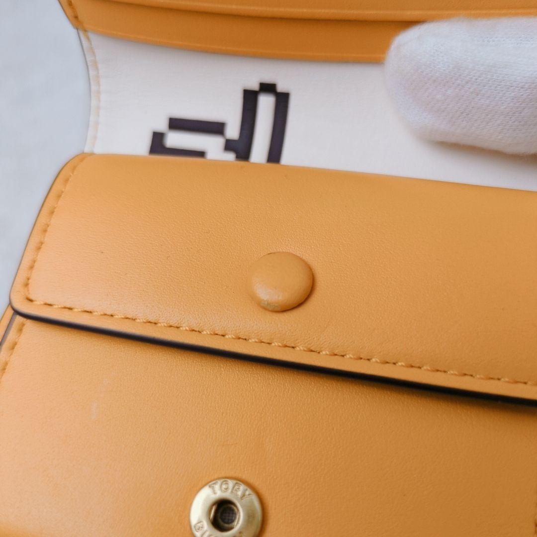 完売品　TORY BURCH　折り財布　コンパクトウォレト　　レザー　ラビット