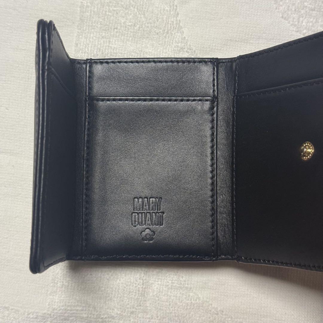 MARY QUANT ブラック 三つ折り財布 MARY QUANT ブラック 三つ折り財布 - メルカリ