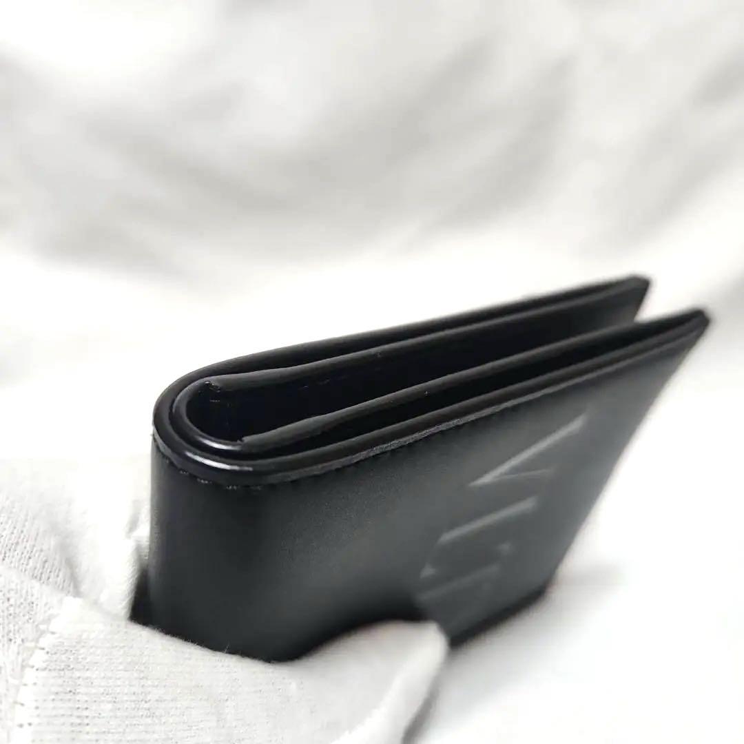 VALENTINOネックストラップ付きウォレット 財布