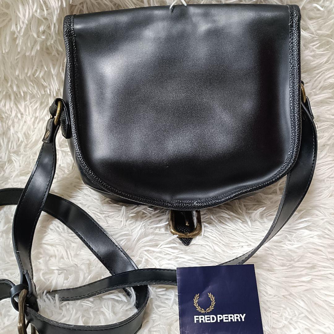 フレッドペリー ショルダーバッグ 黒 FRED PERRY