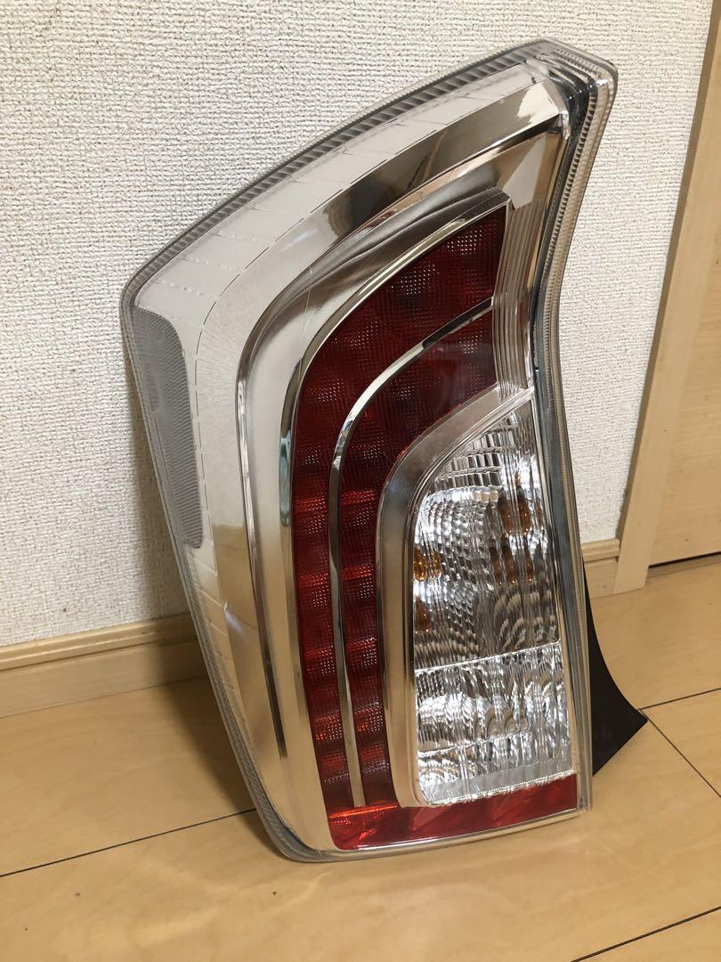 テールライト プリウス30