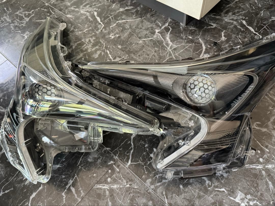 ５０プリウス　加工ヘッドライト