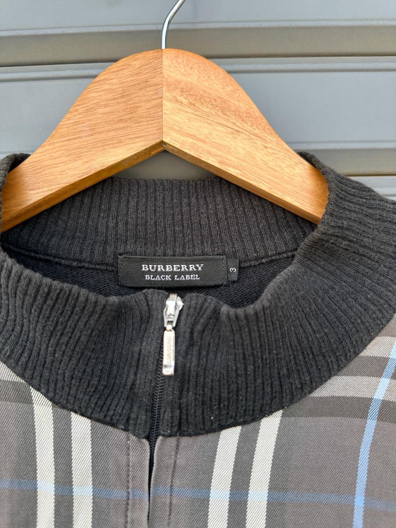 【BURBERRY BLACKLABEL】上品ネイビー半袖ニットサイズ38美品 BURBERRY BLACK LABEL 半袖ニット size3 0863 - メルカリ