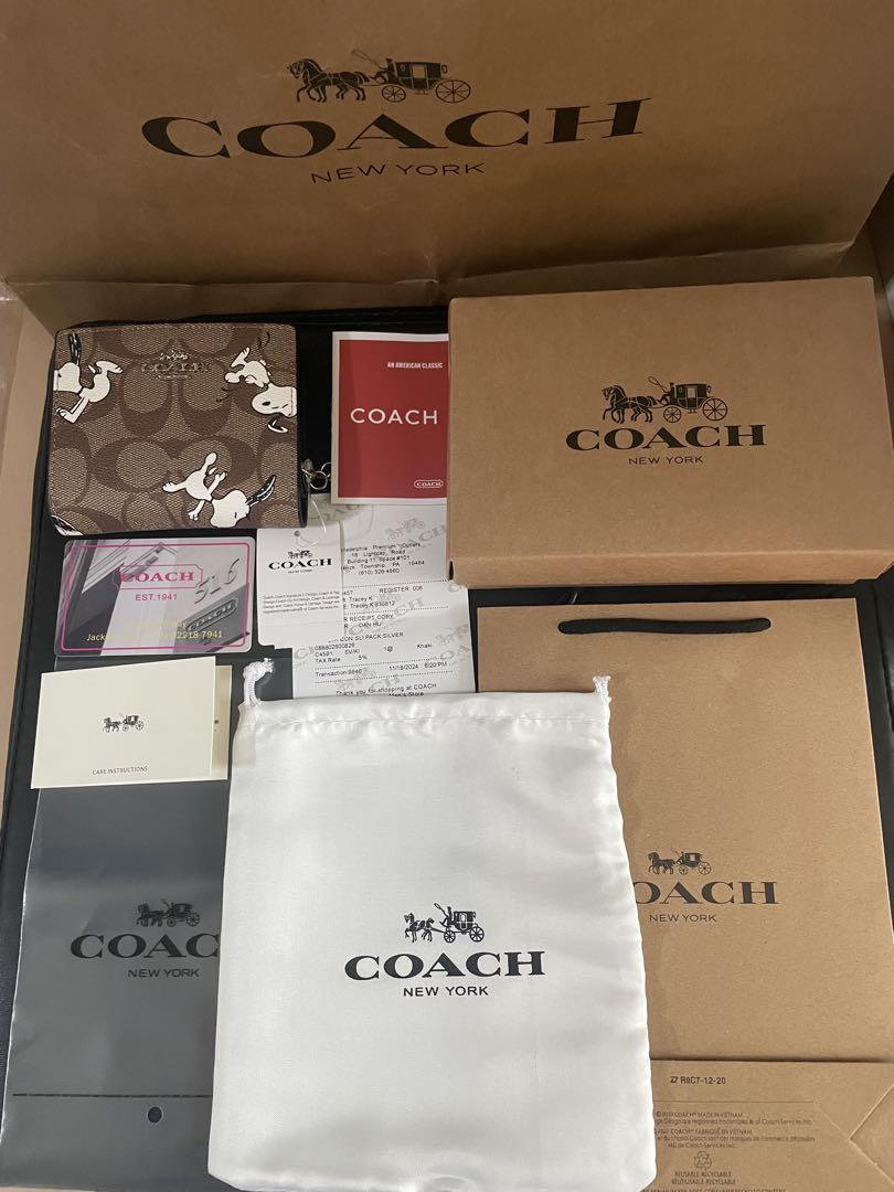 ⭐️新品・未使用【即日発送】スヌーピー2つ折り財布coach