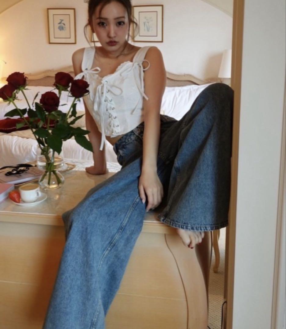 世界を買える 海外ブランド Rosy メルカリ - luceカットストレートデニム rosy luce板野友美 パンツ