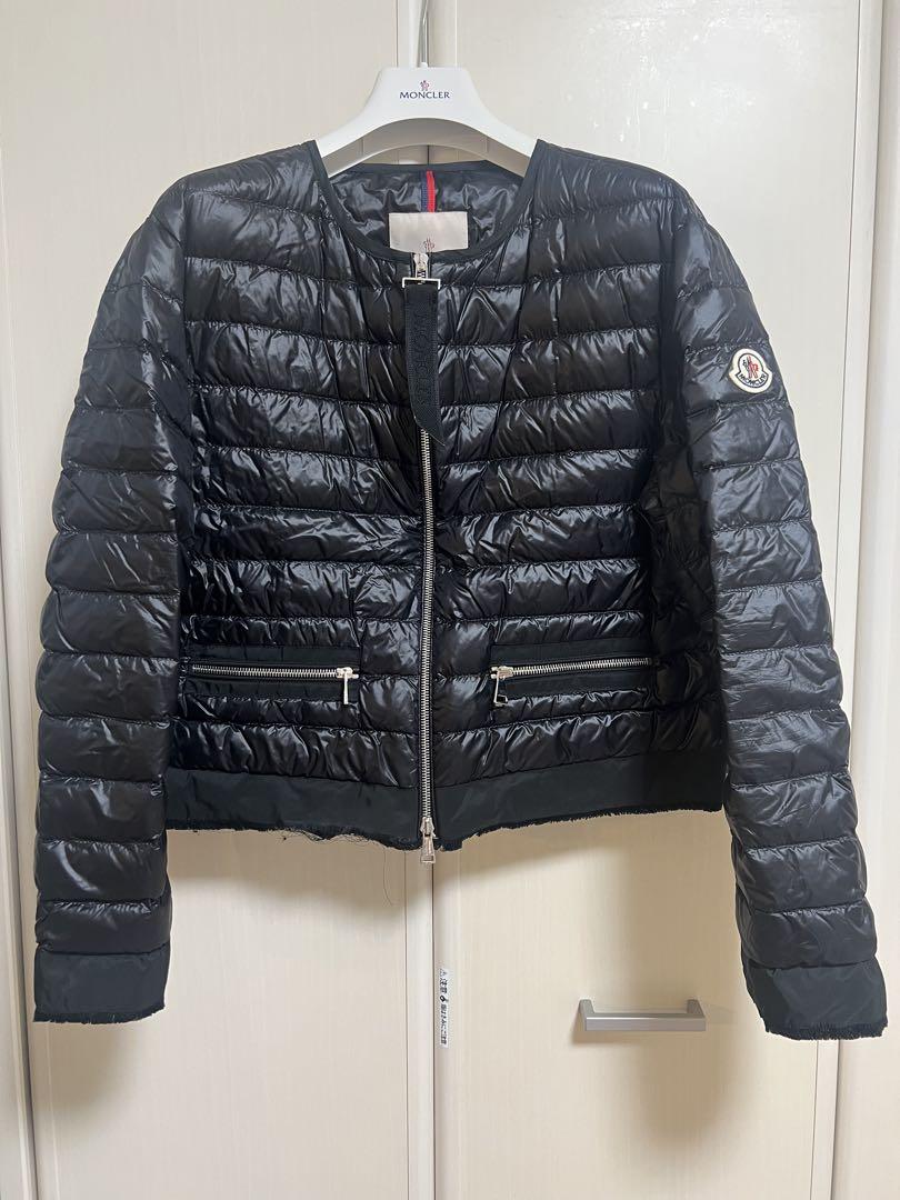 MONCLER ブラック ショートダウンジャケット