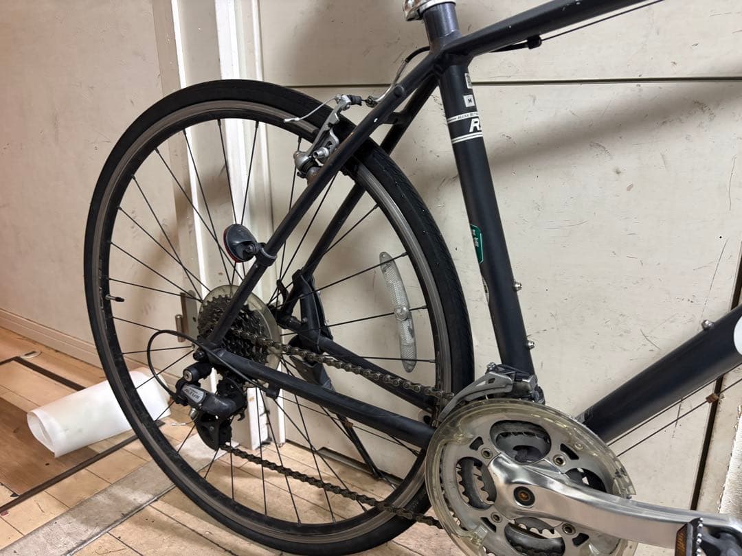 GIANT ESCAPE R3 クロスバイク メタリックグレー BRIGHTFACE_UK