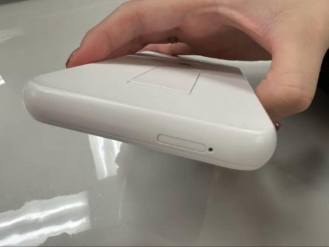 au SIMフリー Galaxy 5G Mobile Wi-Fi SCR01