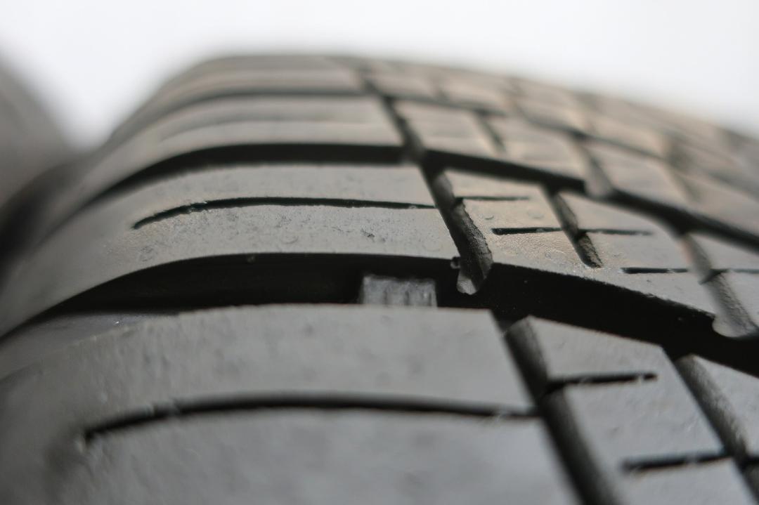 tamaG様送料込　2024年　グッドイヤー　ベクター　215/65R16