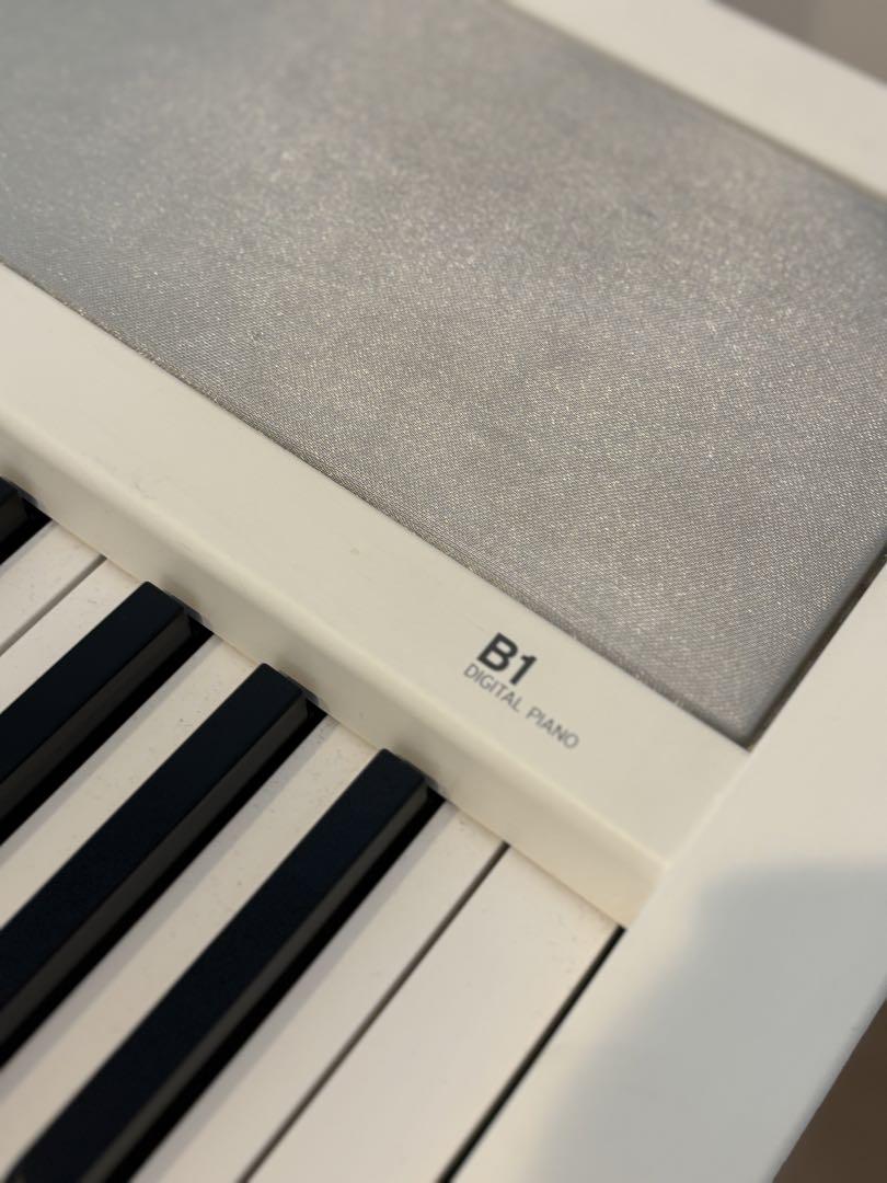 電子ピアノ コルグ KORG Ｂ-1 88鍵盤 鍵盤楽器　良好